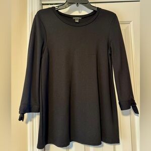 Halogen black knit top, split knot sleeve, size small